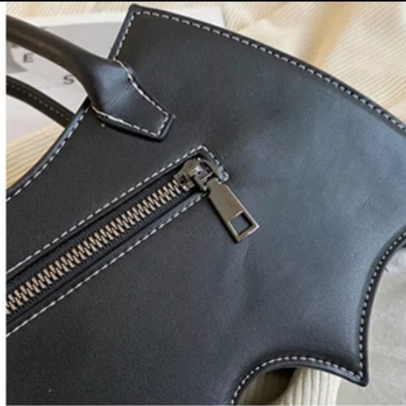 PU Batwing Spiderweb Crossbody Bag - Picture 15 of 16